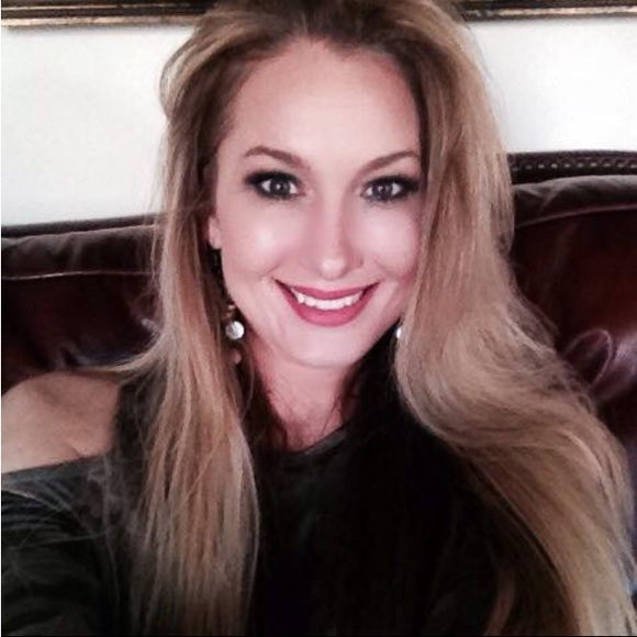 Meet your Posher, Sara - Picture 6 of 10